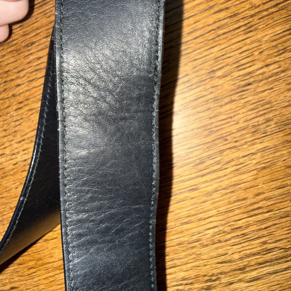 Stunning Salvatore Ferragamo Leather Shoulder Bag - Picture 6 of 13
